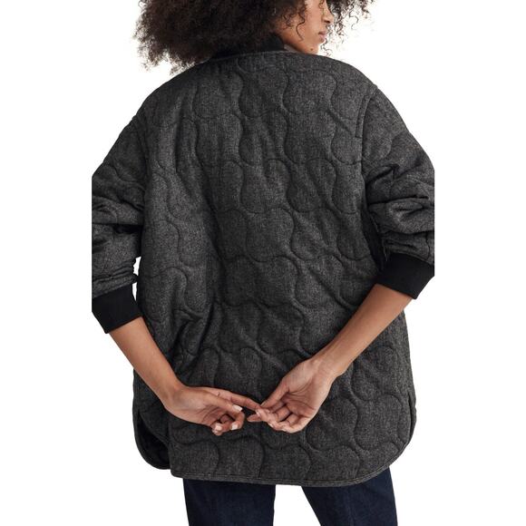 Madewell Quilted Oversized Bomber Jacket Medium Charcoal Wool Herringbone Snap - Picture 3 of 7